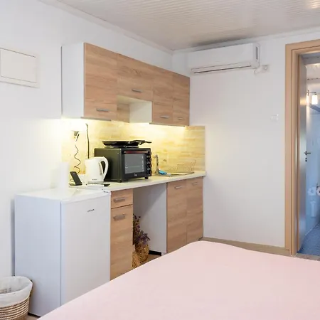 Kavouraki 2 Apartment Khloi